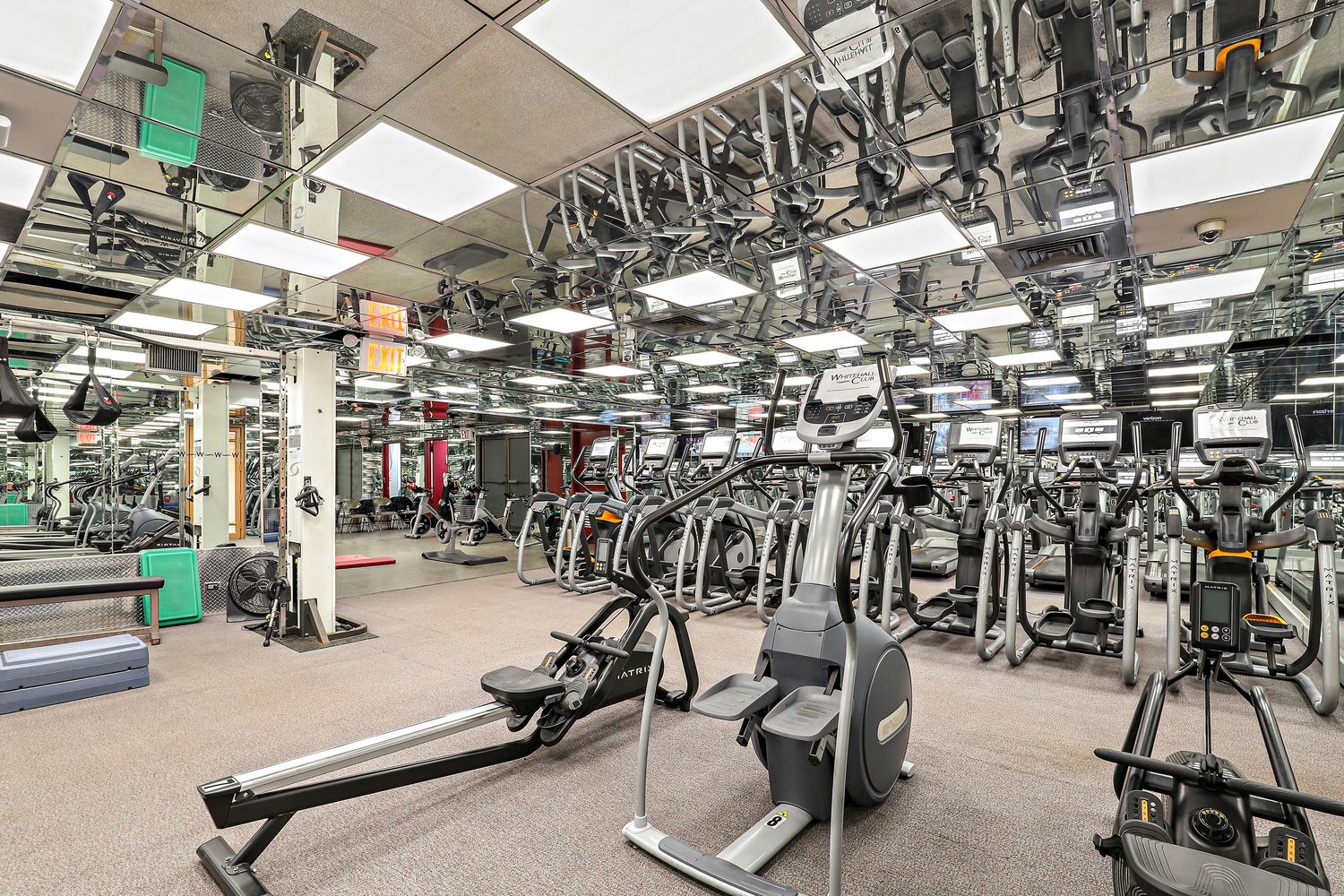 The Whitehall 3333 Henry Hudson Pkwy, Bronx, NY 10463 - Photo 13 of 21