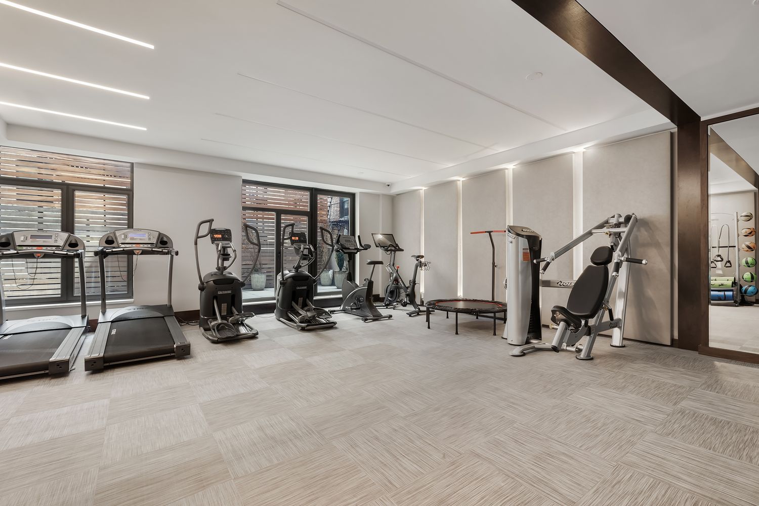 10 Lenox 10 Lenox Ave, Manhattan, NY 10026 - Photo 8 of 9