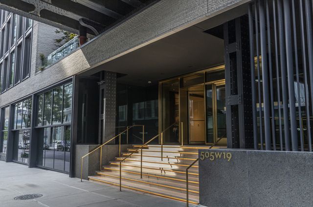 505 West 19th 505 W 19th St, Manhattan, NY 10011 - Photo 4 of 5