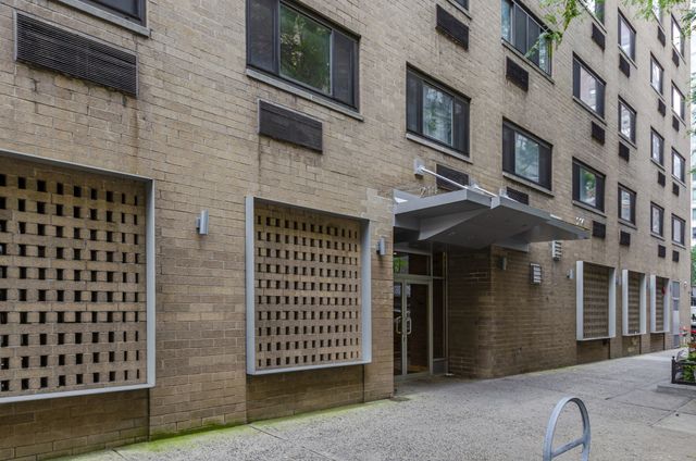 214 E 24th St, Manhattan, NY 10010 - Photo 2 of 4