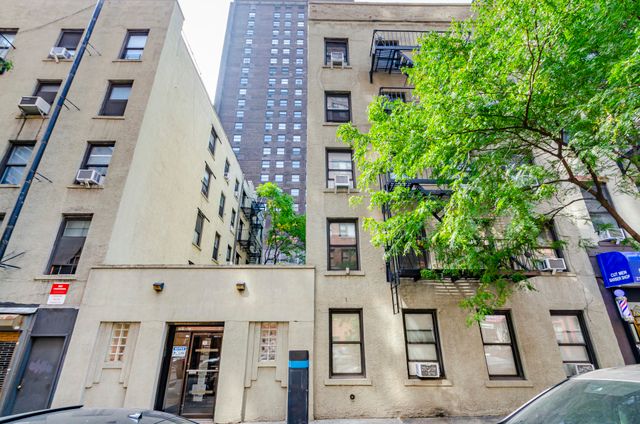 240 E 24th St, Manhattan, NY 10010 - Photo 1 of 1