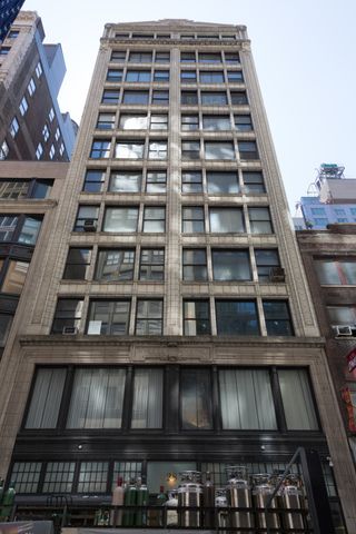 The Wheeler Building 28 W 38th St, Manhattan, NY 10018 - Photo 1 of 2
