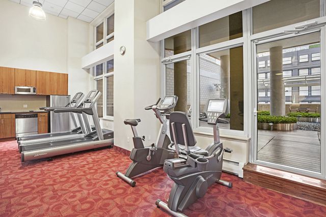 205 E 59th St, Manhattan, NY 10022 - Photo 4 of 5