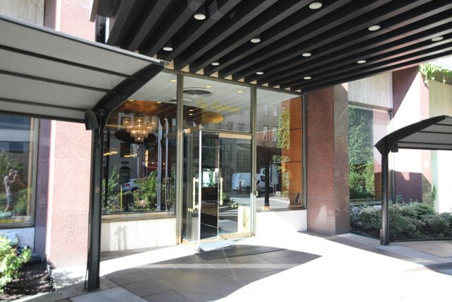 Plaza Tower 118 E 60th St, Manhattan, NY 10022 - Photo 6 of 7