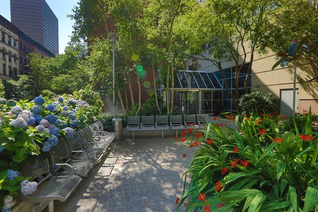 The Waterford 300 E 93rd St, Manhattan, NY 10128 - Photo 6 of 9