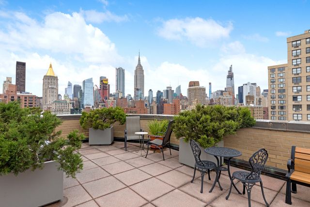 Spruce Ridge House 245 E 25th St, Manhattan, NY 10010 - Photo 2 of 2