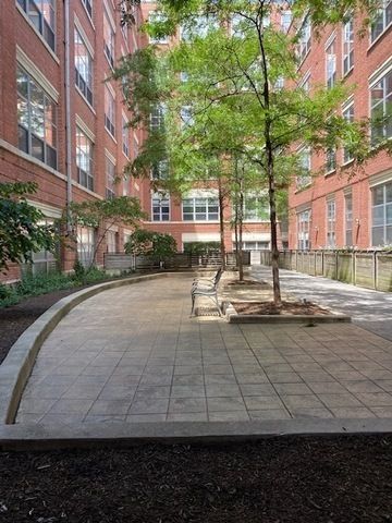 1735 N Paulina St, Chicago, IL 60622 - Photo 4 of 9