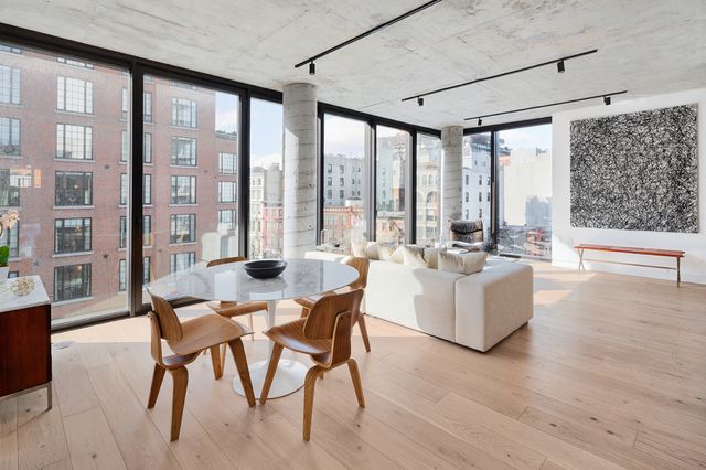 3 E 3rd 3 E 3rd St, Manhattan, NY 10003 - Photo 5 of 8