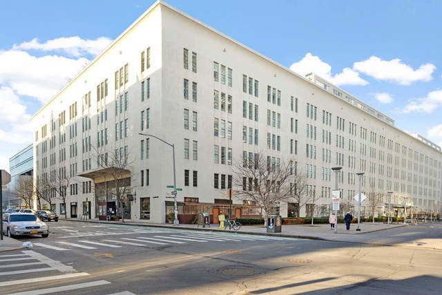 Austin Nichols 184 Kent Ave, Brooklyn, NY 11249 - Photo 1 of 33