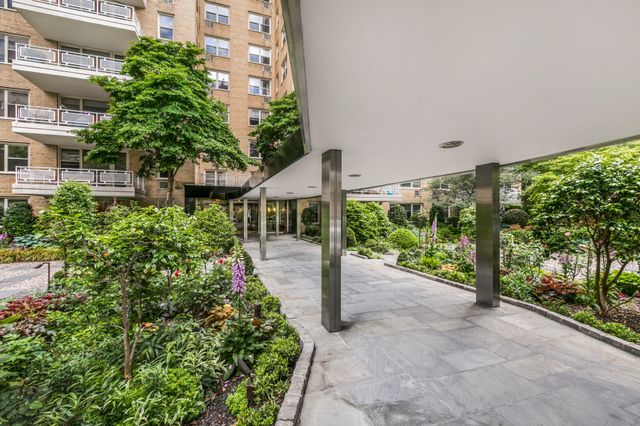 The Sheridan 40 E 9th St, Manhattan, NY 10003 - Photo 5 of 7