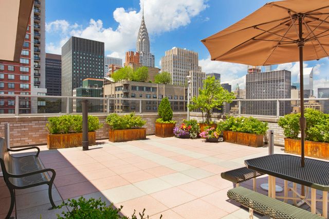 The Churchill 300 E 40th St, Manhattan, NY 10016 - Photo 16 of 23