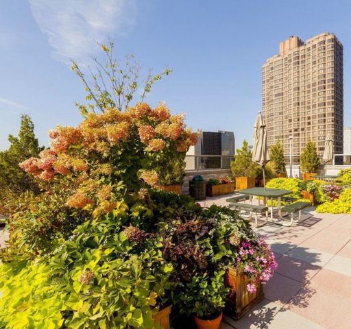 The Churchill 300 E 40th St, Manhattan, NY 10016 - Photo 19 of 23