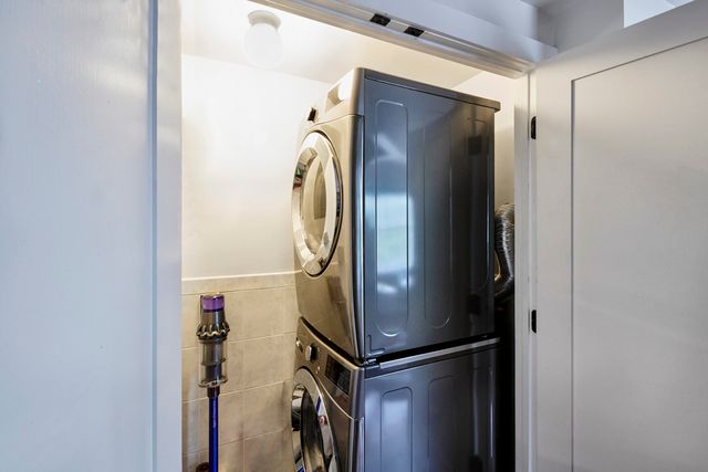 9917 Shore Rd, Brooklyn, NY 11209 - Photo 2 of 4