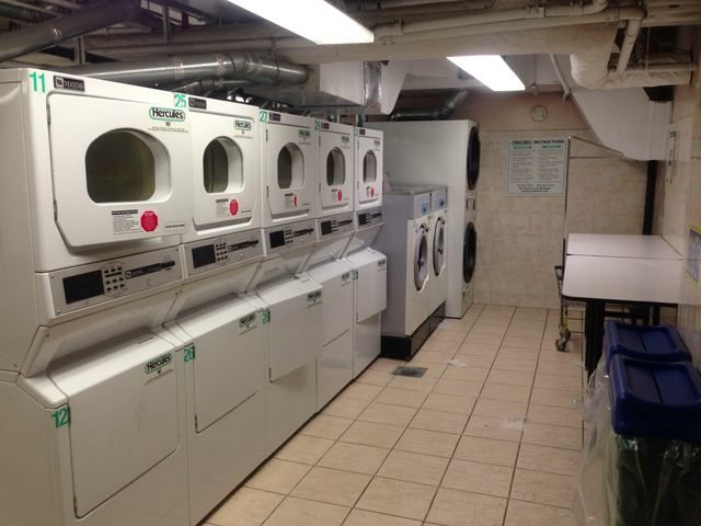 888 8th Ave, Manhattan, NY 10019 - Photo 2 of 3