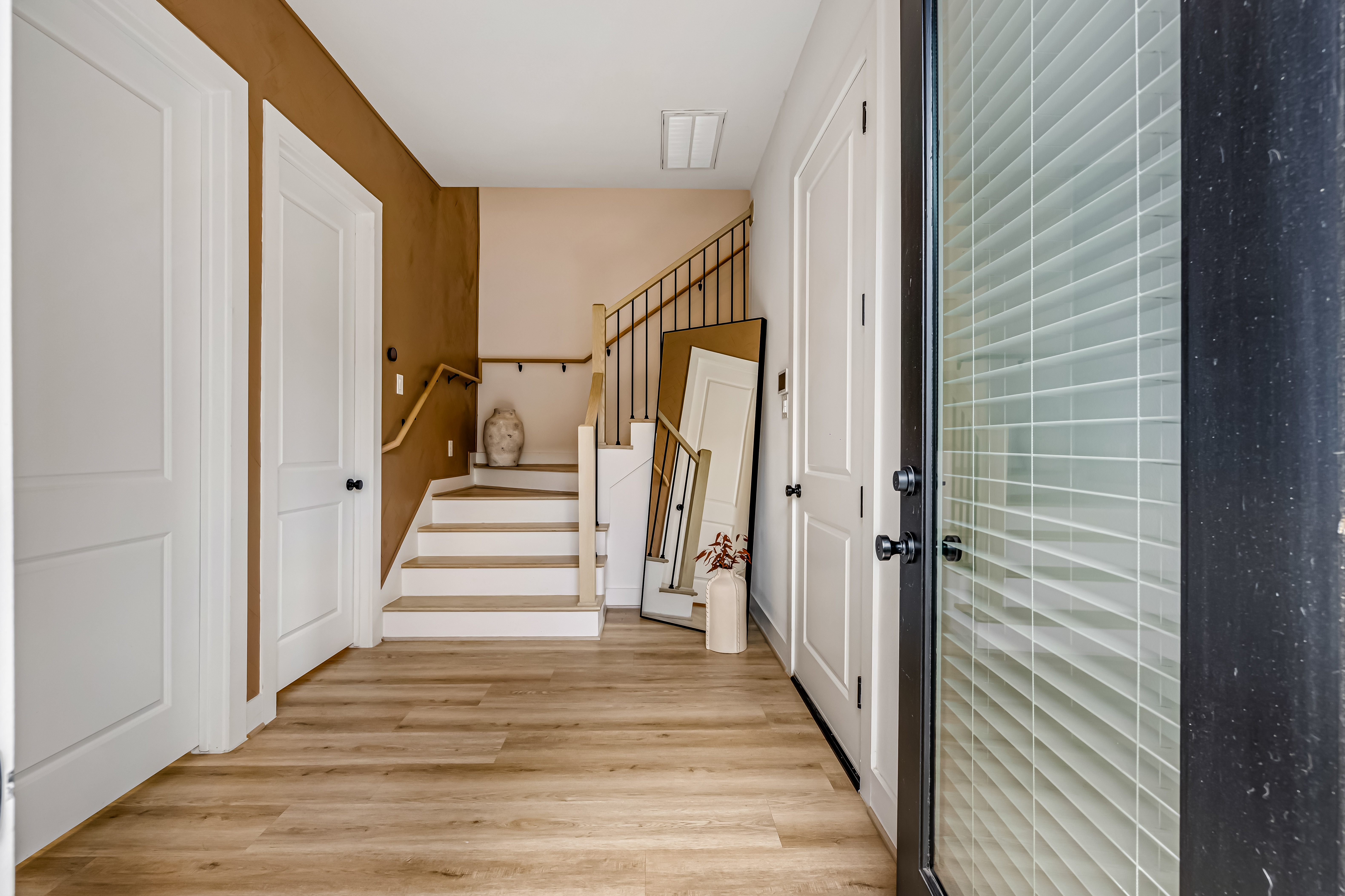 1508 Ryon Street, Unit B Houston, TX 77009 - Photo 3 of 31