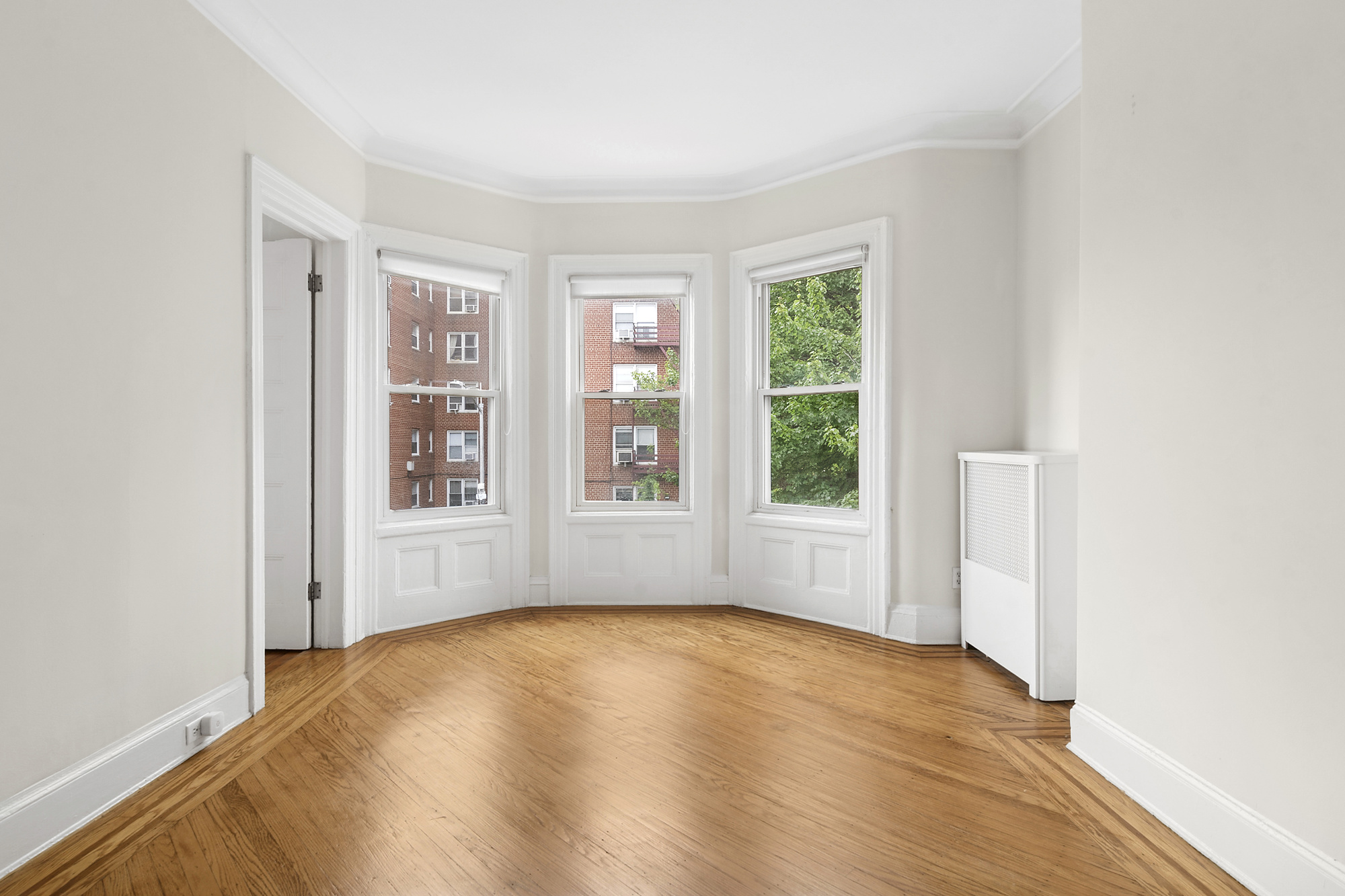 386 East 16th Street, Unit 2 Brooklyn, NY 11226 - Photo 5 of 9
