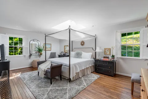 $1,250,000 | 1702 Mason Hill Drive, Alexandria, VA 22307