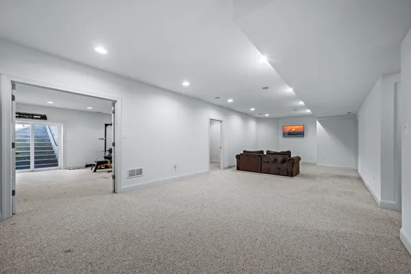 $1,050,000 | 8114 Kylemore Way, Ellicott City, MD 21043