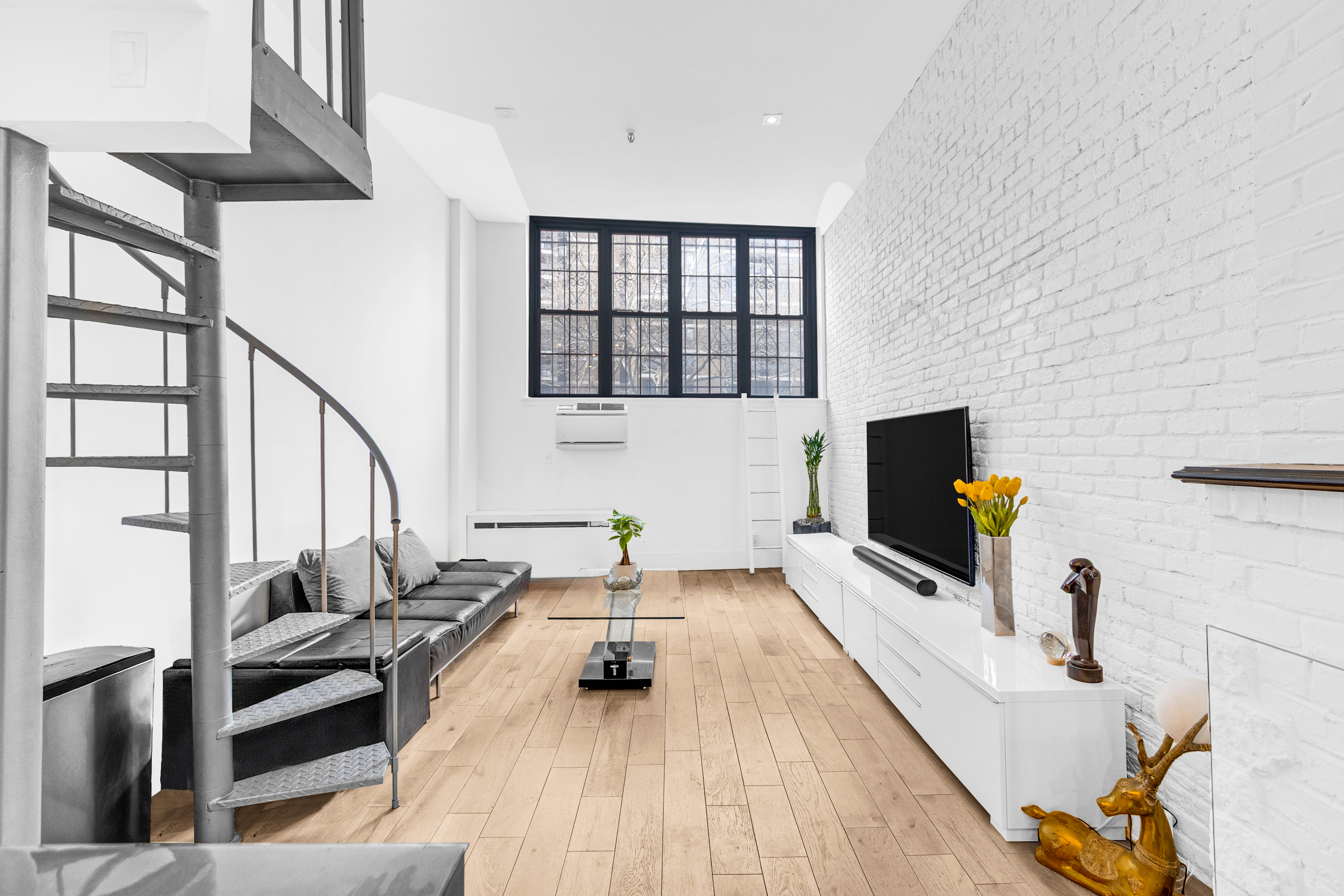 324 Pearl Street, Unit 1A Manhattan, NY 10038 - Photo 5 of 9