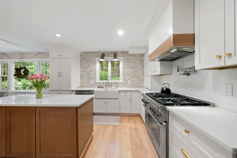 $1,050,000 | 161 Rolling Road, Bala Cynwyd, PA 19004