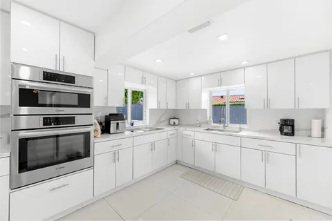 $890,000 | 9724 Southwest 4th Terrace, Miami, FL 33174