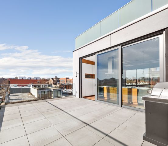 $3,596,935 | 480 Degraw Street, Unit PHA | Carroll Gardens