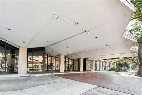 $475,000 | 2100 St Charles Avenue, Unit 7M, New Orleans, LA 70130