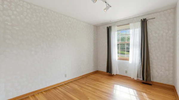 $379,000 | Des Moines Drive, Hermitage, TN 37076