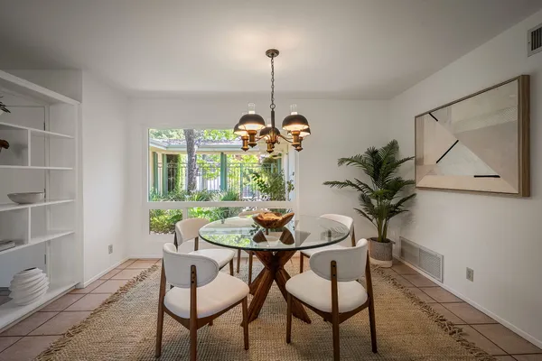 $2,499,000 | 2521 La Condesa Drive, Los Angeles, CA 90049