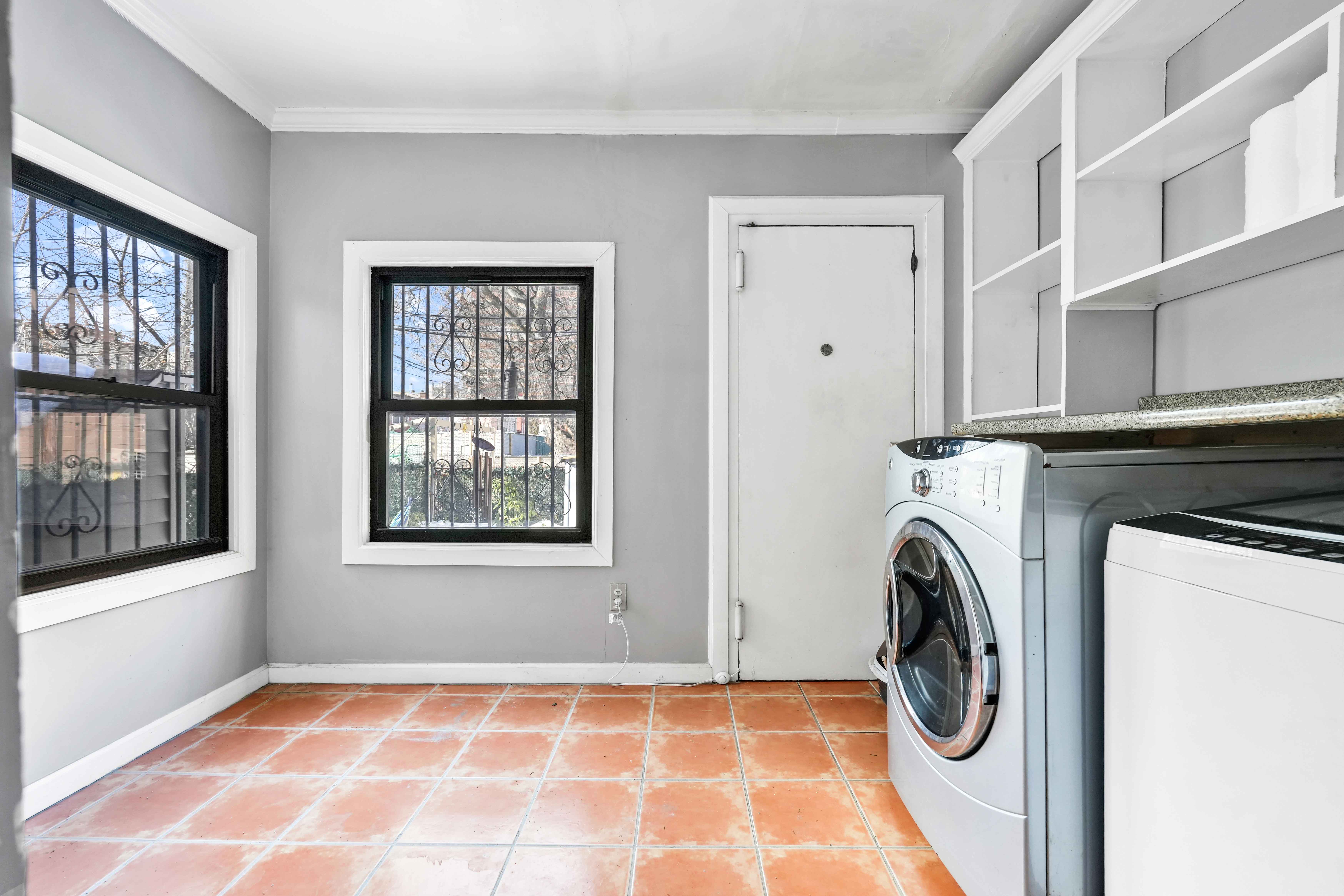 352 New York Avenue Brooklyn, NY 11213 - Photo 13 of 43