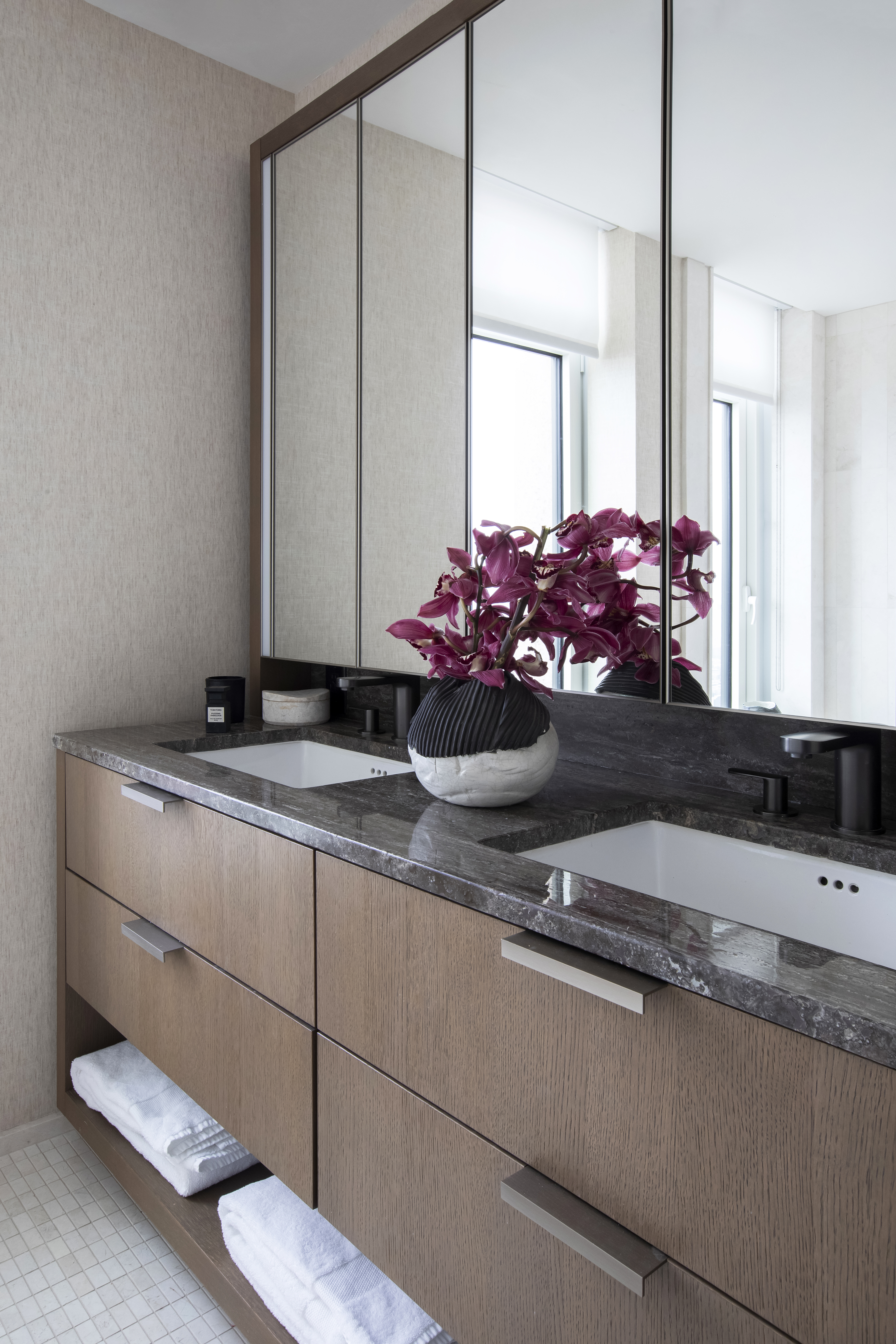543 West 122nd Street, Unit PH31A Manhattan, NY 10027 - Photo 24 of 40 a bathroom with a sink and a mirror