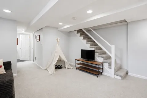 $1,195,000 | 5043 Dana Place Northwest, Washington, DC 20016
