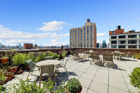 $1,795,000 | 114 East 13th Street, Unit 10D | Greenwich Village