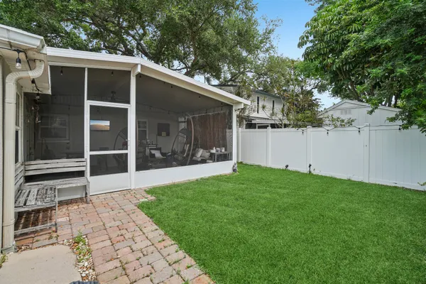 $699,000 | 3218 West Oakellar Avenue, Tampa, FL 33611