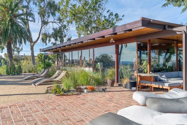 $1,999,000 | 17728 Ridgeway Road, Granada Hills, CA 91344