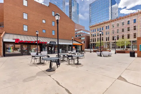 $350,000 | 1625 Larimer Street, Unit 1904, Denver, CO 80202