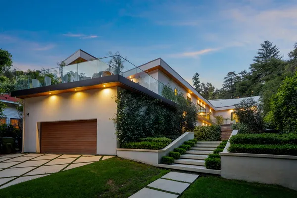$4,100,000 | Laurel Canyon Road, Los Angeles, CA 90046