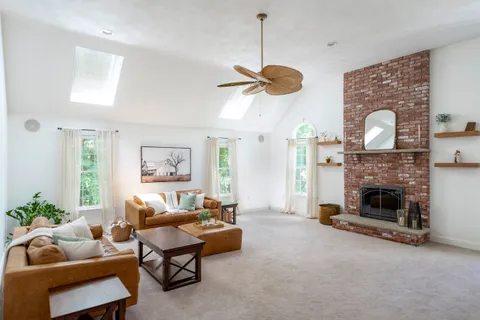 $1,590,000 | 10 Bayns Hill Road, Boxford, MA 01921