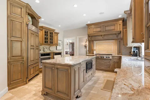 $1,559,000 | 2 Eden Circle, Westborough, MA 01581