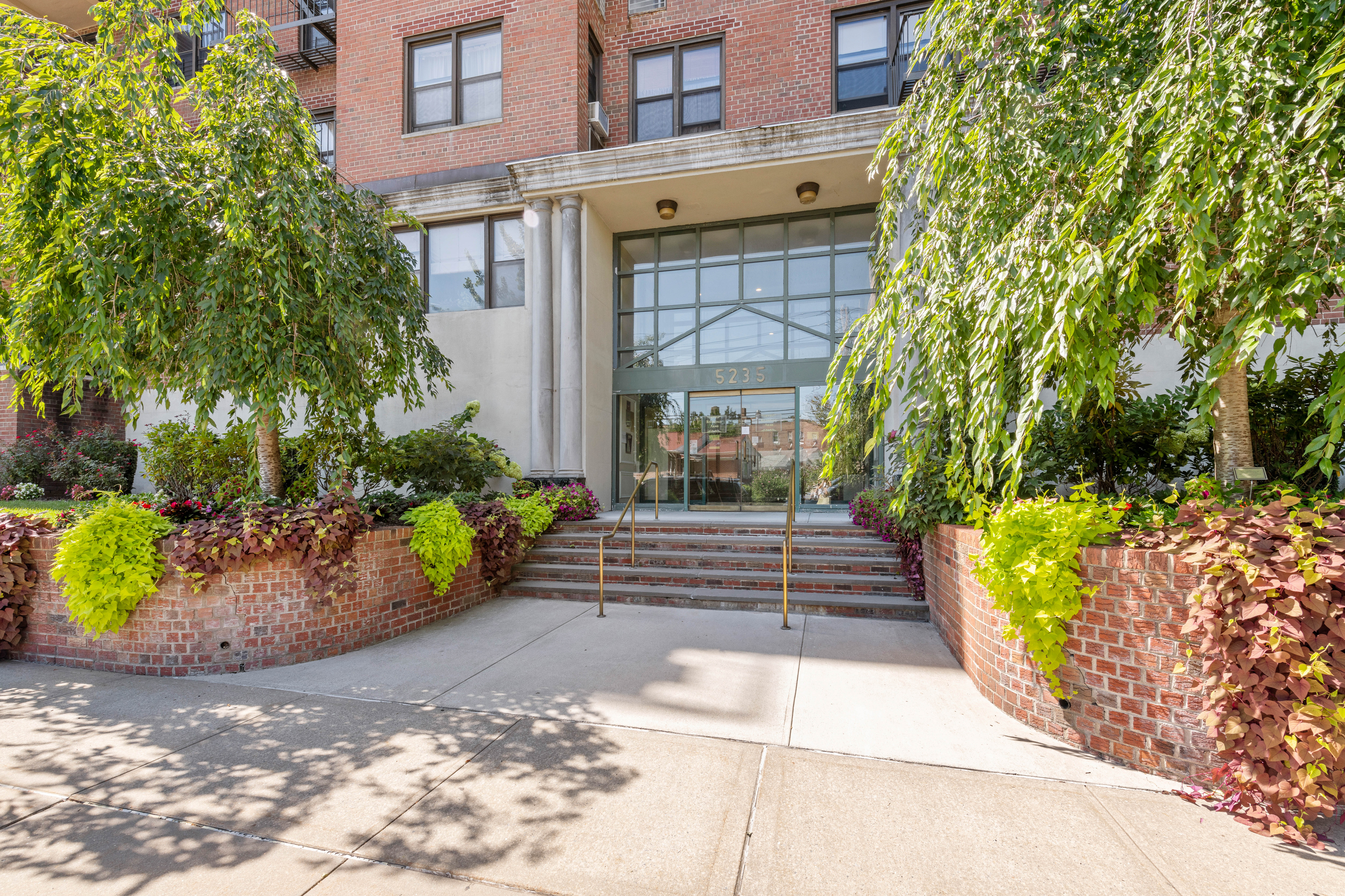 5235 Post Road, Unit 2A Bronx, NY 10471 - Photo 9 of 11