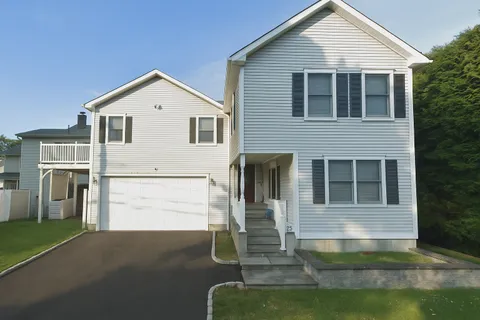 $750,000 | 25 Warren Avenue, Fairfield, CT 06825