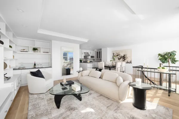 $1,695,000 | 360 West 22nd Street, Unit 15C-14C | Chelsea