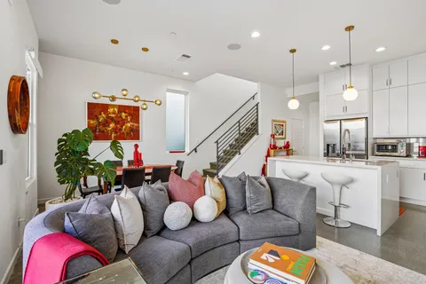 $949,000 | 2699 Majestic Way, Palm Springs, CA 92262