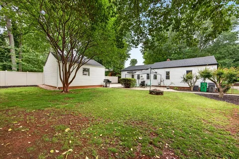 $350,000 | 2225 Ashley Road, Charlotte, NC 28208