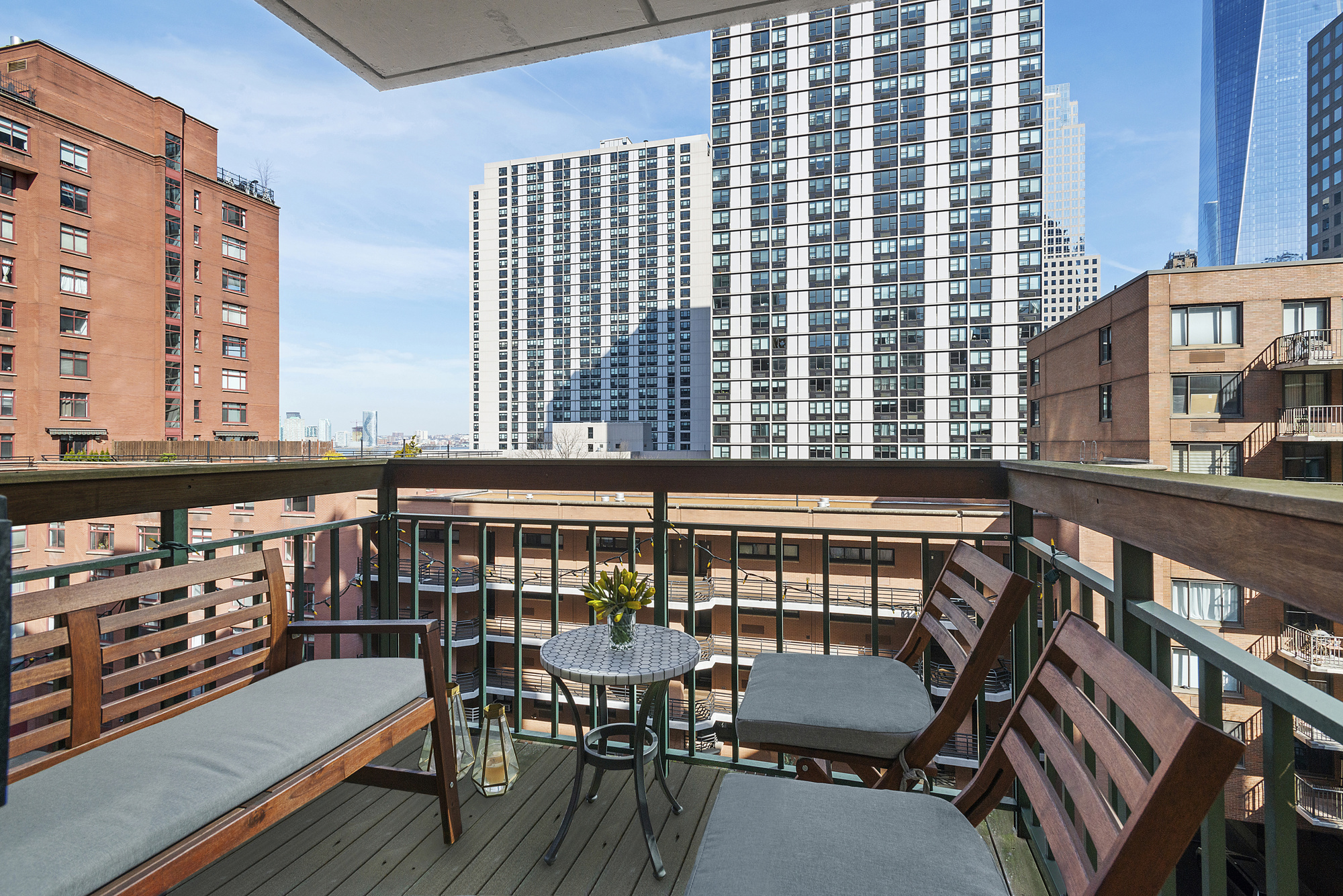 333 Rector Place, Unit 812 Manhattan, NY 10280 - Photo 1 of 10