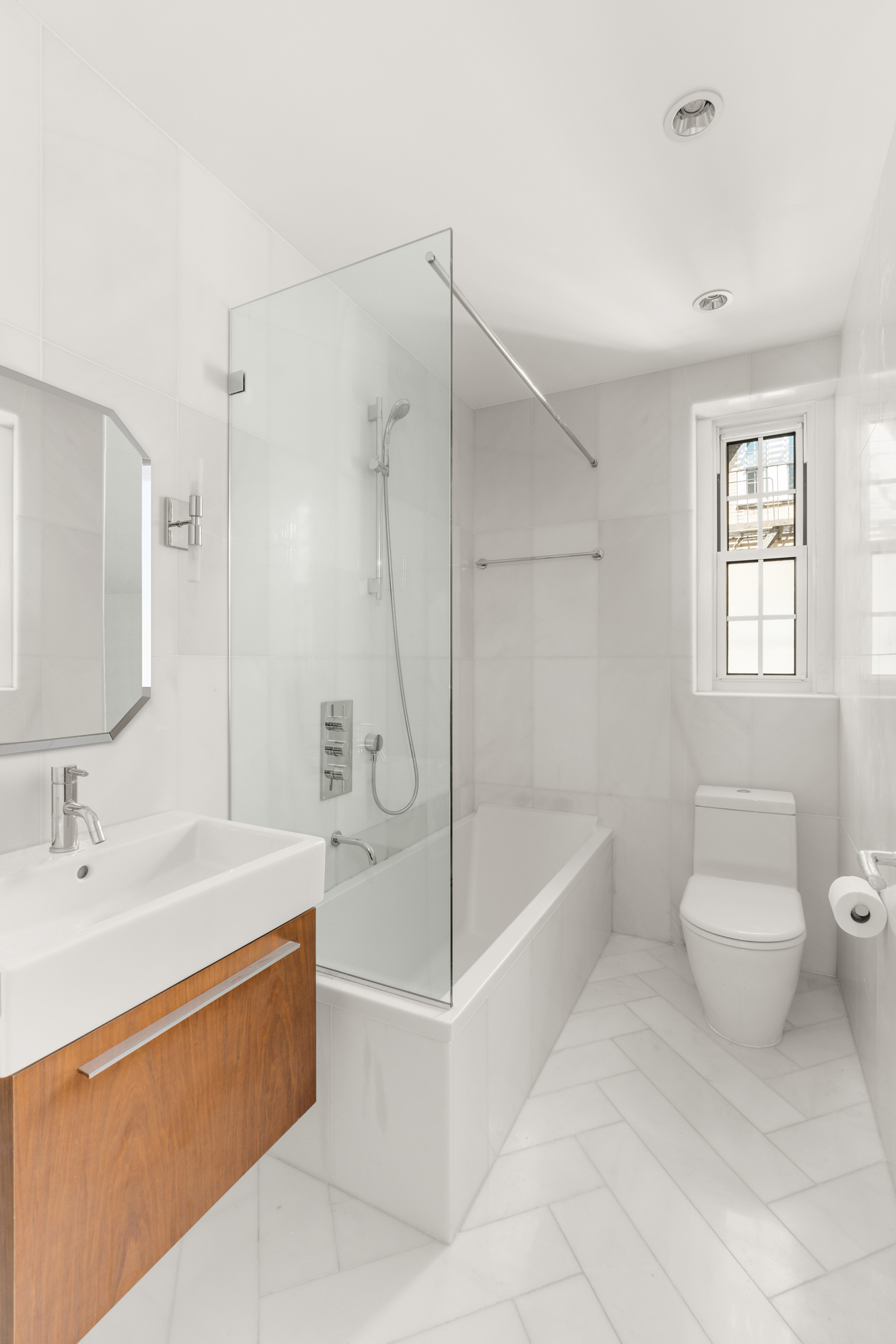 35-25 77th Street, Unit B51 Queens, NY 11372 - Photo 10 of 14