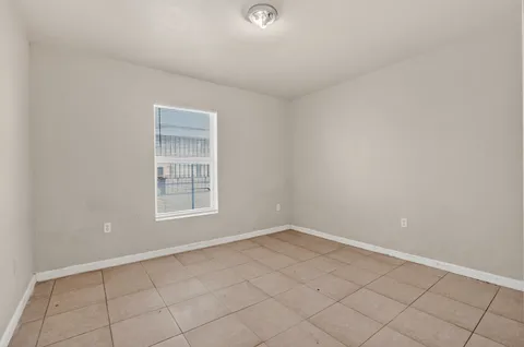 $750,000 | 812 Northwest 70th Street, Miami, FL 33150
