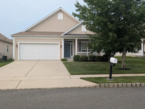 $375,000 | 3 Alexander Drive, Hammonton, NJ 08037