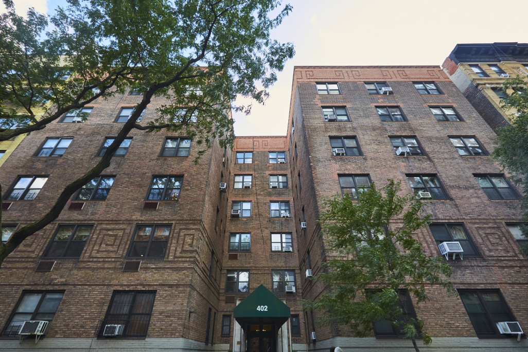 402 East 74th Street, Unit 4B Manhattan, NY 10021 - Photo 7 of 9