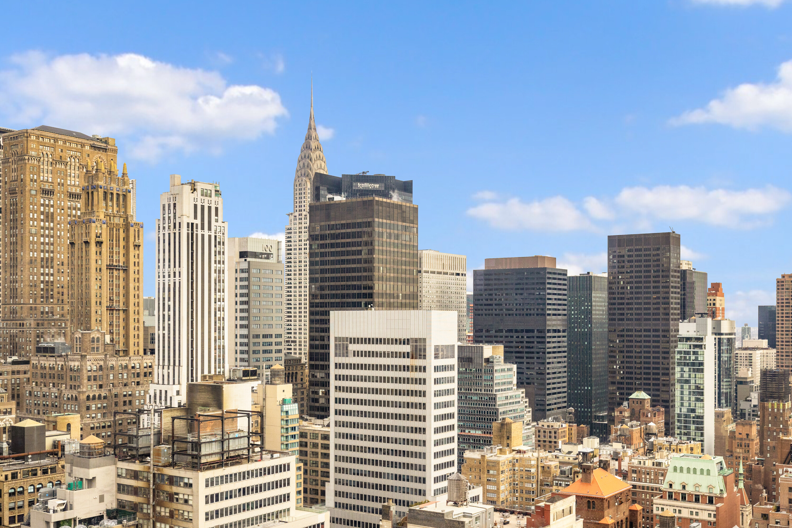 400 5th Avenue, Unit 37C Manhattan, NY 10018 - Photo 11 of 19 a view of a city with tall buildings